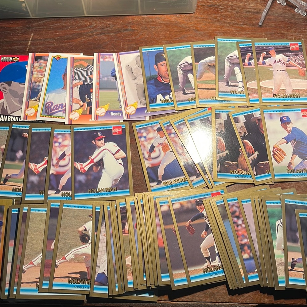 75 Nolan Ryan card lot